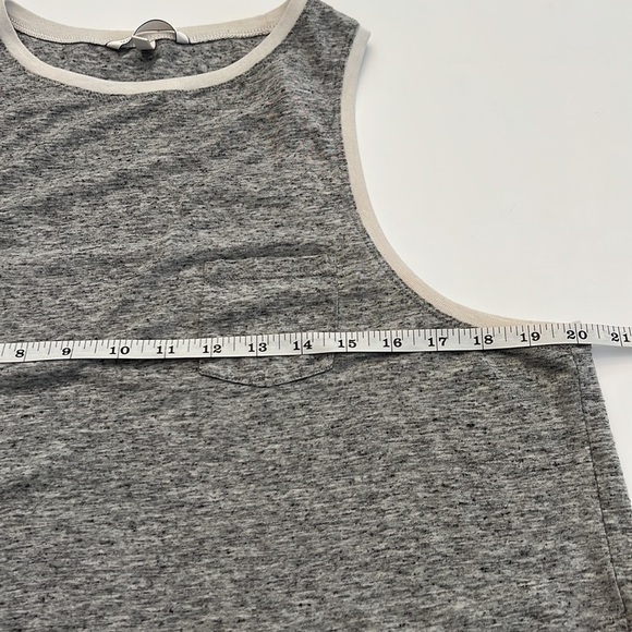 VICTORIA’S Secret Heather gray tank top with front pocket size M - Picture 9 of 16